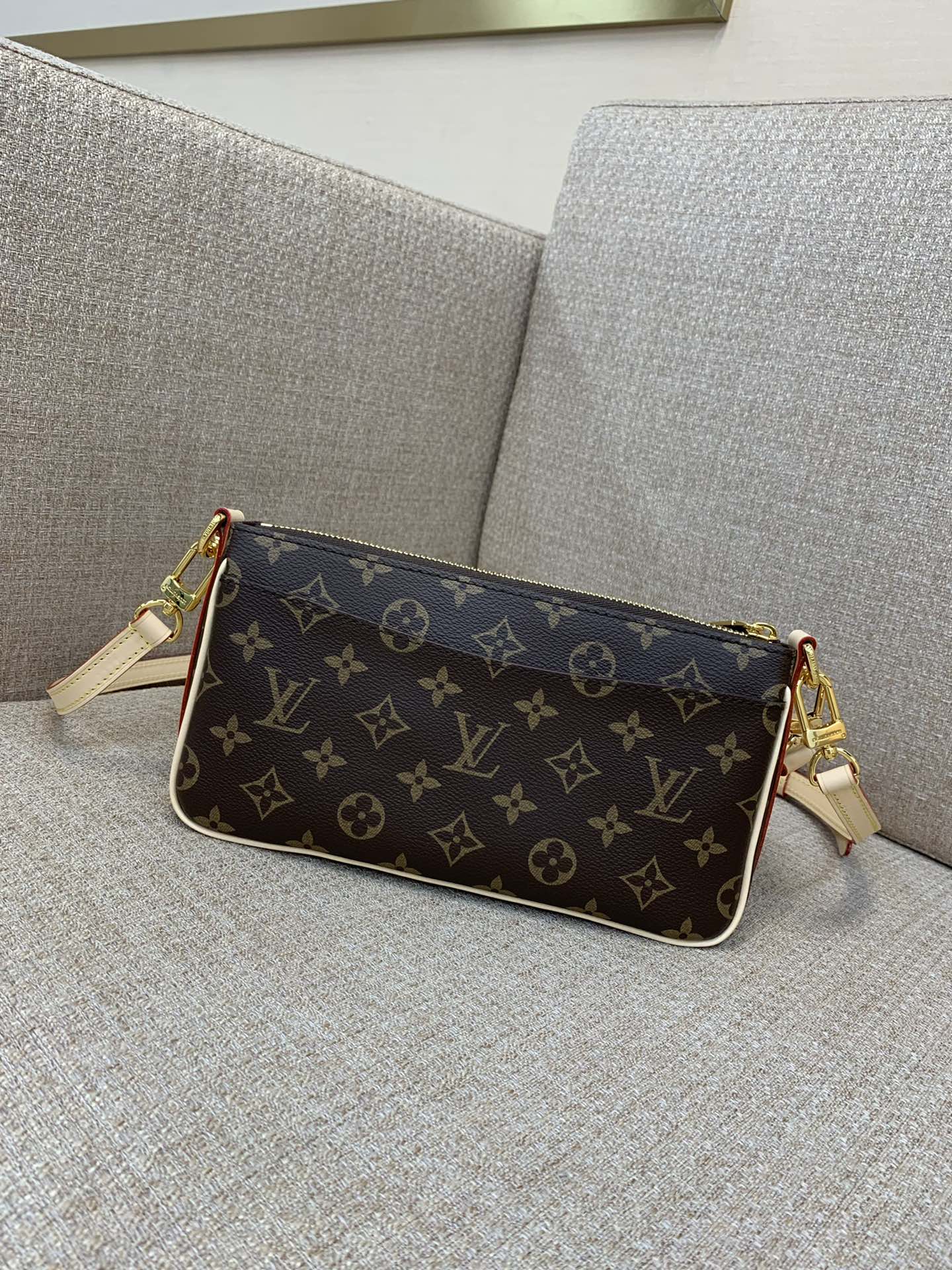 POCHETTE LV